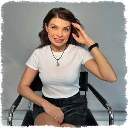 Коваленко Татьяна – бизнес-тренер, педагог-психолог.   Основатель и руководитель проекта развития детей и подростков «Адаптация».   Я создала этот проект для успешной адаптации детей и подростков 8-16 лет к вызовам переходного возраста. Мы даем поддержку в развитии навыков soft skills, основам предпринимательства, финансовой грамотности, профориентации, ответственного поведения, самостоятельности и взаимодействия с окружающим миром. 